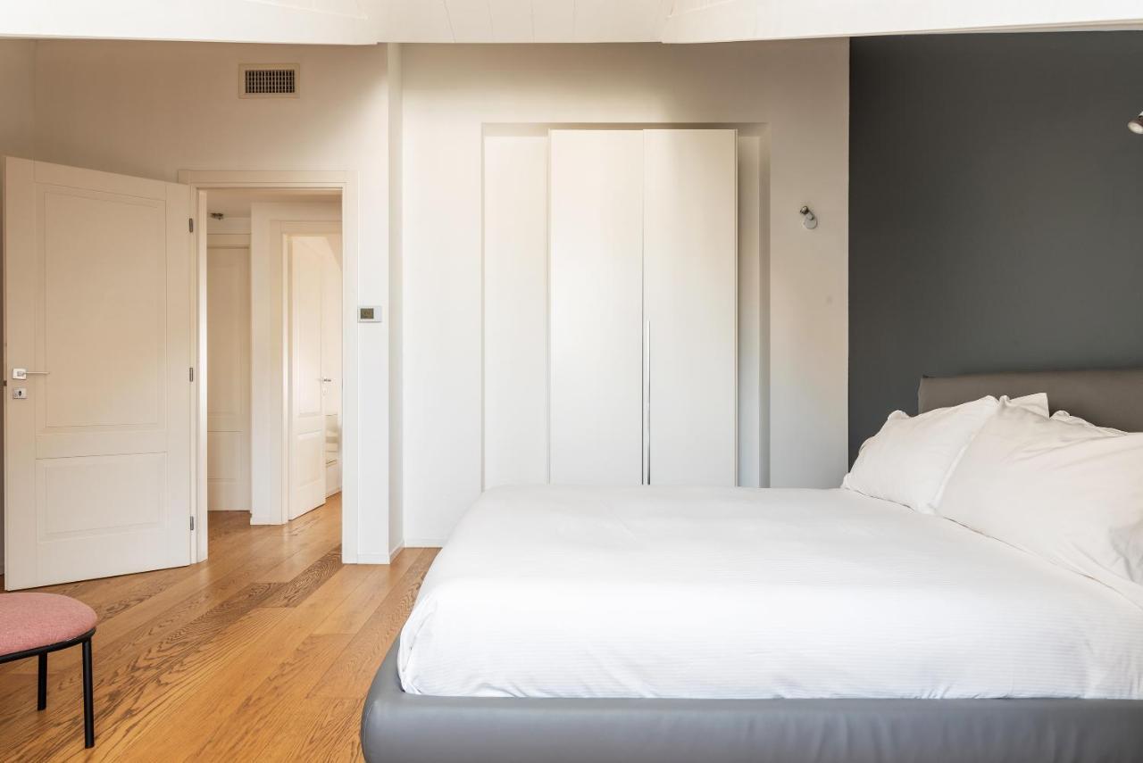 Easyhomes - Brera Luxury Apartment Milan